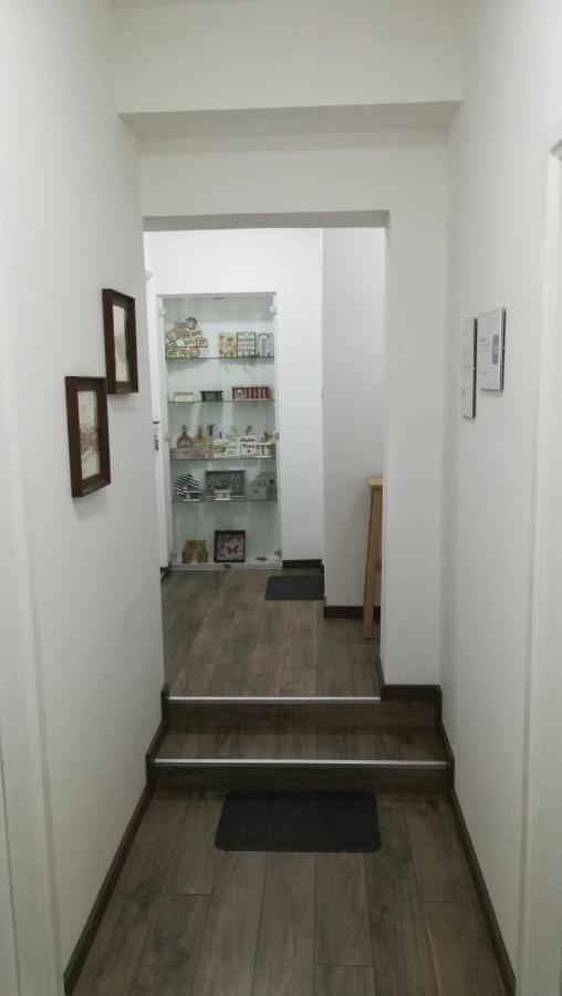 M4U Apartments Ni Eksteriør bilde